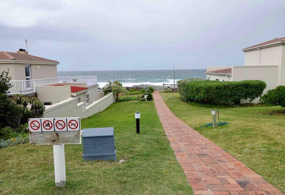 Whales & Waves Villa เฮอร์มานุส ภายนอก รูปภาพ